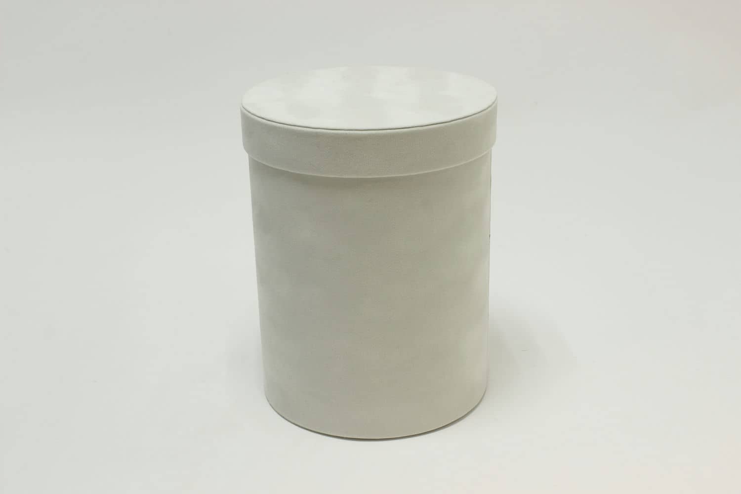 Коробка цилиндр бархатная "Velvet" 17*21,5 см, Белый (Арт) 720952/3-3