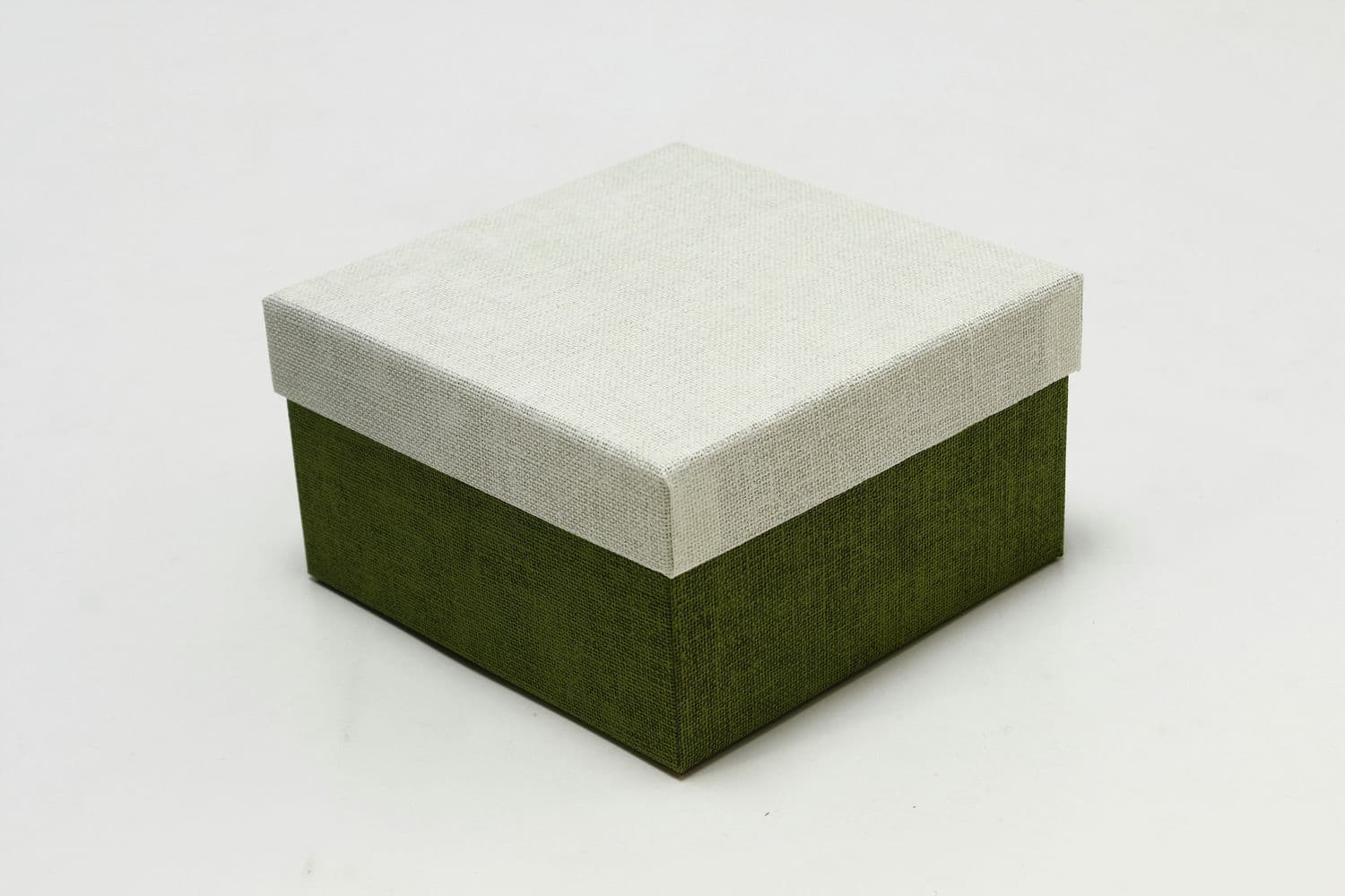 Коробка квадрат 15*15*8,5 см Зелёный/Белый (Арт) 7212289/0055-2